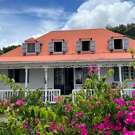 Habitation La Reine Du Camp Chambres D'Hotes Saint-Claude Ngoại thất bức ảnh
