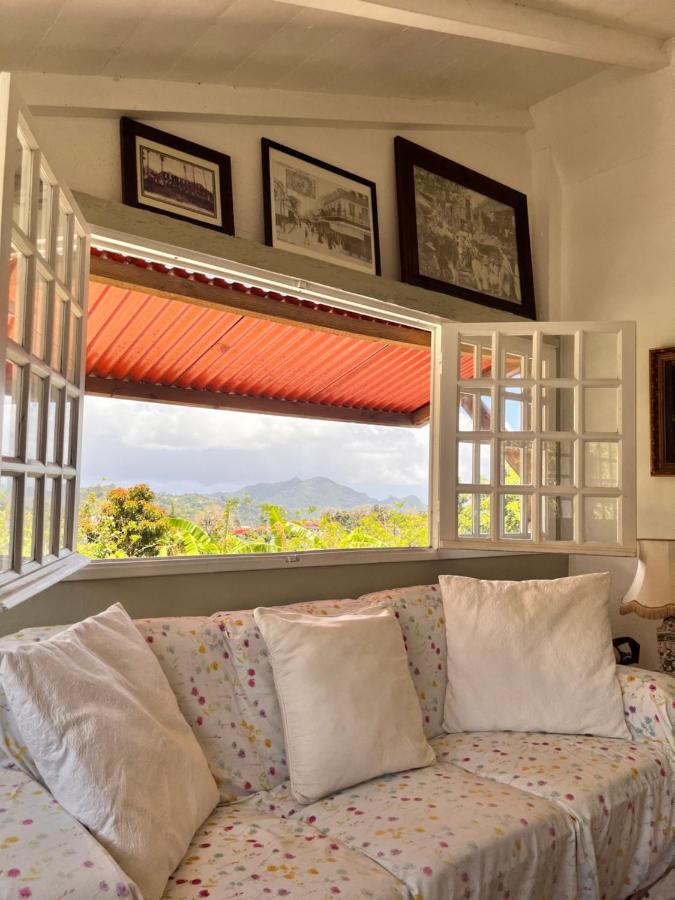 Habitation La Reine Du Camp Chambres D'Hotes Saint-Claude Ngoại thất bức ảnh